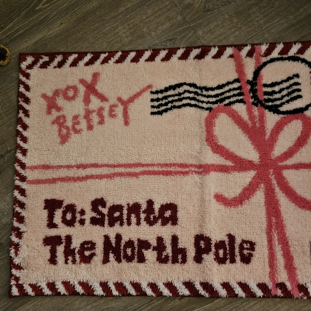 Betsey Johnson "Letter to Santa" bath rug - Picture 7 of 9